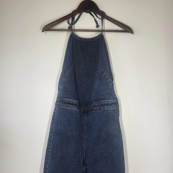 Free People Denim Halterneck Jumpsuit Jumper Overalls Bohemian Boho Jeans - Picture 4 of 16